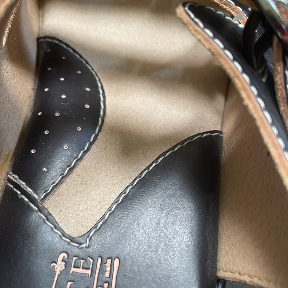 L’Artiste Burbandale Spring Step Sandals Size 39  8 1/2 - Picture 9 of 14